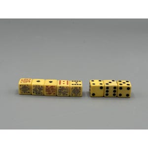 Vintage Bakelite / Catalin Poker Dice + 3 Dice 1930s 5/8&quot;