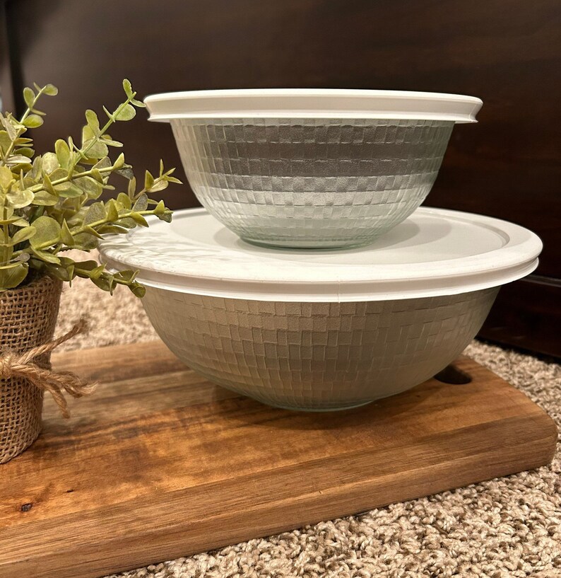 Pyrex Basket Weave Glass Nesting Bowls - Thumbnail 2