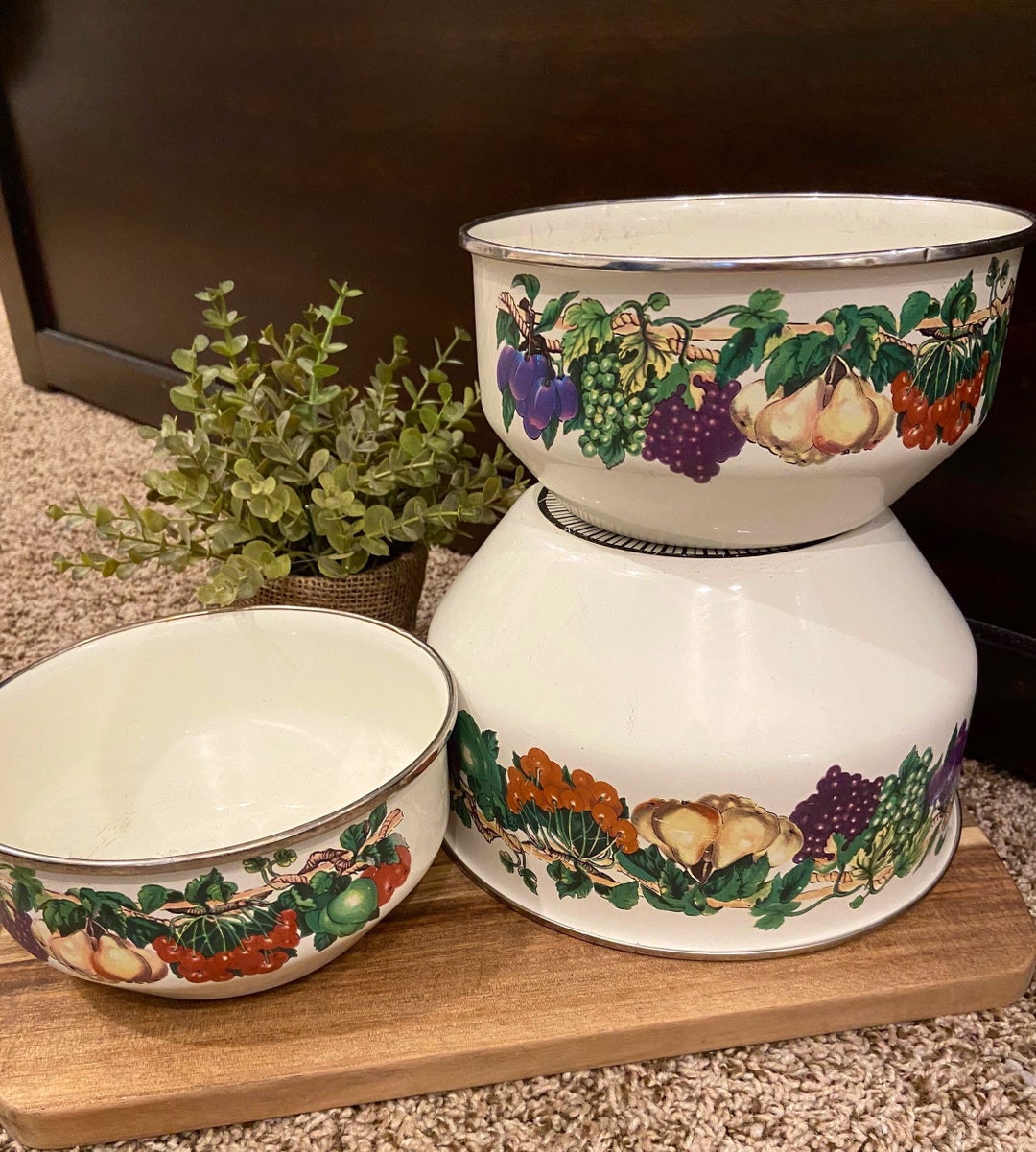 Set of 3 Tabletops Unlimited, Enamel, Mixing Bowls, Fruit, Nesting