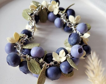 Blueberry bracelet. Ral touch berries and flower charm bracelet. Cottagecore jewelry. Flower girl bracelet. Birthday gift woman.