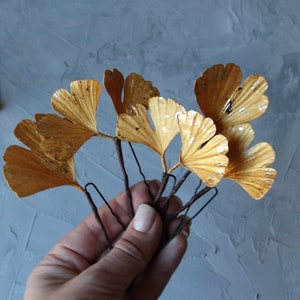 Gold leaf hair pins, Ginkgo hair pins, Art deco wedding hair pins. Gold Ginko hairpin. Gingko jewelry. image 5