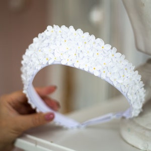 White flower crown tiara, Kokoshnik crown,  bridal flower crown. Wedding floral tiara. white lilac Headpiece.