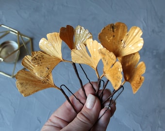 Gold leaf hair pins, Ginkgo hair pins, Art deco wedding hair pins. Gold Ginko hairpin. Gingko jewelry.