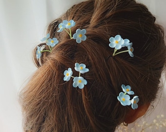 Forget me not bridal hair pins, Tiny flower hair pins, wildflowers wedding hair pins for dusty blue wedding. small floral hair piece.