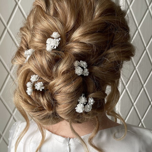 Floral wedding babys breath hair pins , Gypsophila bridal flowers hair piece , White small flower headpiece.