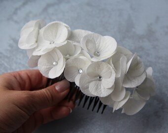 White floral hair comb. Real touch Hydrangea bridal hair comb. Wedding hair piece, large veil comb.