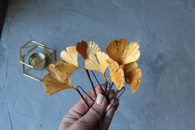 Gold leaf hair pins, Ginkgo hair pins, Art deco wedding hair pins. Gold Ginko hairpin. Gingko jewelry. image 1