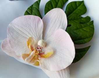 Orchid hair clip, tiki hair flower, tropical hair clip with monstera leaf for hawaii wedding, beach wedding flower hair clip.