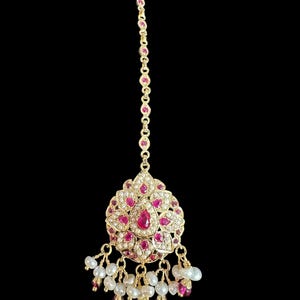 Ruby Pearl Teardrop Tikka – Gold Plated 92.5 Silver Bridal Headpiece – Hyderabadi Wedding Jewelry – Freshwater Pearls & Natural Ruby Hanging