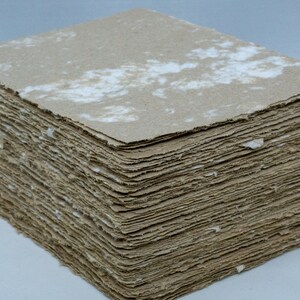 Papier fait main recyclé | Bordure frangée marbrée A5 Kraft 5 feuilles par commande