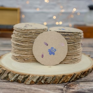 Papier fait main recyclé | 10 fleurs séchées kraft | Cercles de 3 pouces