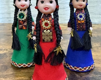 Handgemachte turkmenische Puppe, zentrale asiatische Volkskunst, ethnisches Dekor, traditionelles Andenken