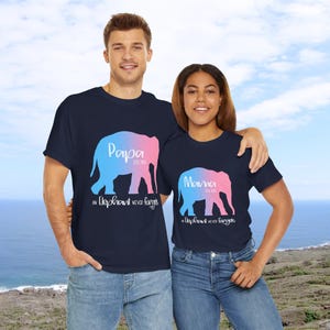 Camiseta personalizada sobre perda de bebê, Rosa e azul, Um elefante nunca esquece, Natimorto, Perda de gravidez, Presente de lembrança para pais enlutados