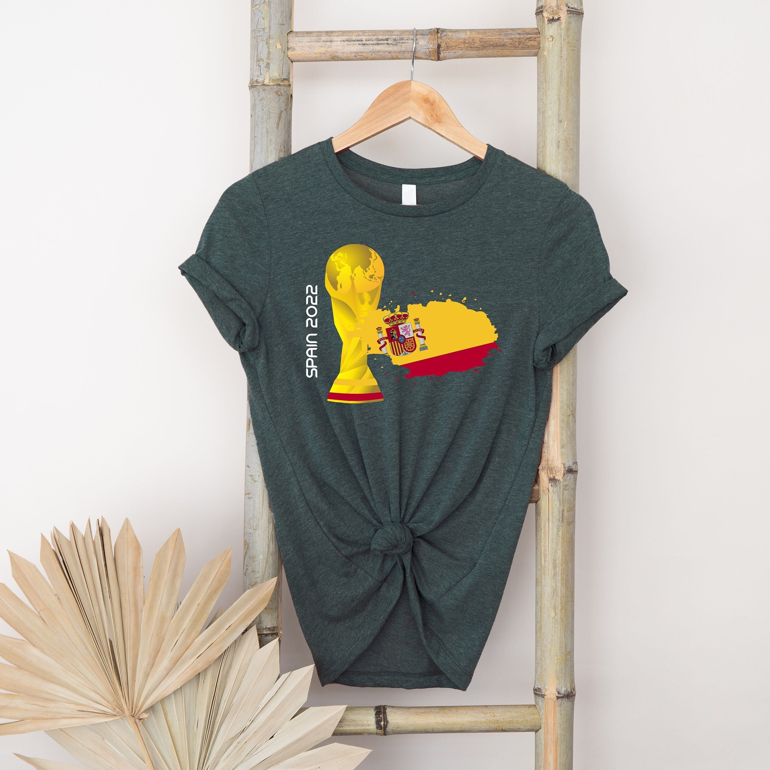 Discover Camiseta España Qatar de La Copa Mundial de La FIFA 2022 Vintage para Hombre Mujer