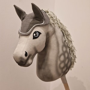 Bonnet / fly protection for hobby horse - Gray