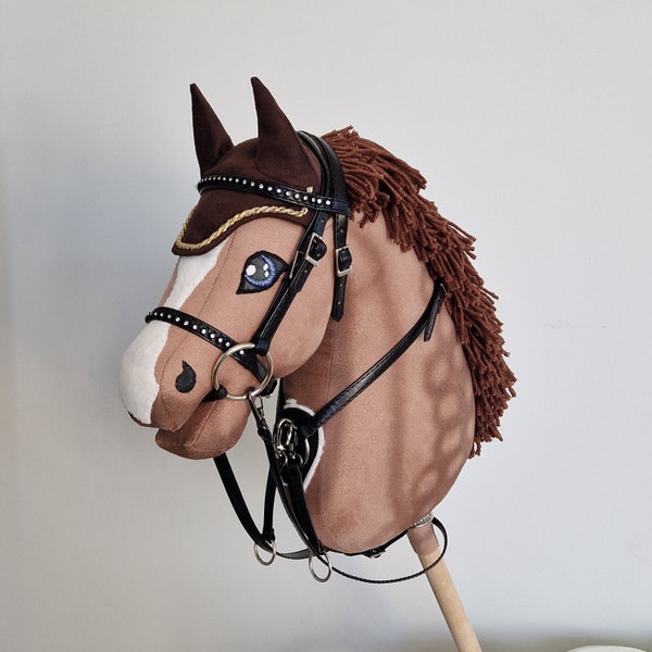 A3 Hobby Horse LIGHT CHESNUT Premium with bridle, and bit
