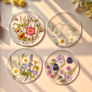 Dessous de verre fleurs naturelles, véritables dessous de verre floraux pressés colorés, décoration de table personnalisée mariage anniversaire cadeaux de Noël, fleurs sauvages art