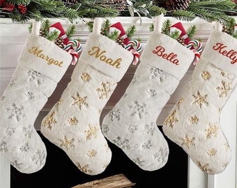 Bas de Noël personnalisés, nouvelles décorations de Noël 2023, chaussettes de Noël en flocon de neige brodées de paillettes en peluche, sacs-cadeaux de chaussettes