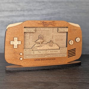 Fire Emblem Diorama de videojuego, madera GameBoy Advance