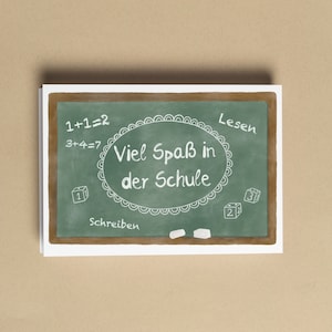 Einschulungskarte - Postkarte zum Schulbeginn - Viel Spaß in der Schule - Schultafel - Kreide - Grußkarte zum Schulanfang - Hurra Schulkind