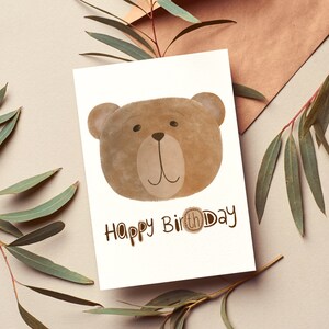 Geburtstagskarte Bär - Happy Birthday - Tier Illustration - Zum Geburtstag für Kinder - Postkarte - Naturillustration Geschenk - Alles Gute