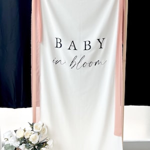 Stoffen bord baby in bloei, bord baby in bloei met lint, modern bord baby in bloei, stoffen babyshower bord, met strik