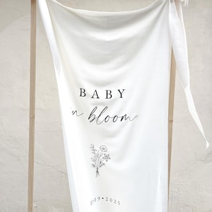 Cartello Baby in Bloom con nastro, cartello Baby in Bloom in tessuto, cartello Baby in Bloom moderno, cartello Baby Shower in tessuto, con fiocco