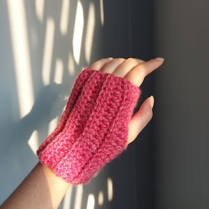 PDF Crochet Pattern Gloves, Ribbed Fingerless Gloves, Crochet Pattern, Wrist Warmers, Crochet Gifts For Crocheters