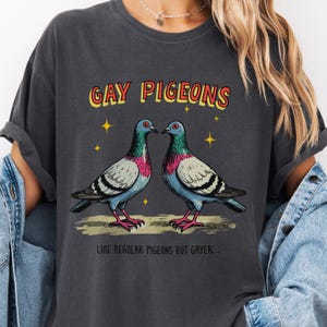 Koszulka Gay Pigeons: Zabawna koszulka dla miłośników gołębi LGBTQ+ Pride zdjęcie 4