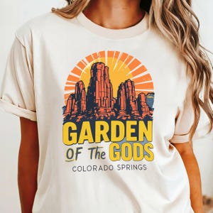 Garden of the Gods T-Shirt: Retro Colorado Springs Scenic Tee
