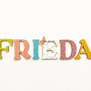 Letras de madera, letras de madera para puerta, letras de nombre de puerta para tipo, letras de nombre de puerta daby, letras de madera para vivero de abeto, letras de puerta