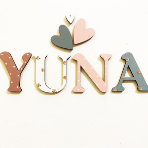 Signo de nombre de madera, Letras de madera, Signo de nombre, Letras de guardería, Letras de nombre personalizado, Habitación para bebés, Nombre de letras de madera, Nombre para puerta