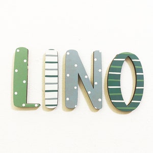Signo de nombre de madera, Letras de madera, Signo de nombre, Letras de guardería, Letras de nombre personalizadas, Habitación de bebé, Nombre de letras de madera, Nombre para puerta