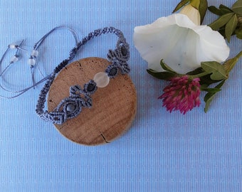 Micro macrame bracelet
