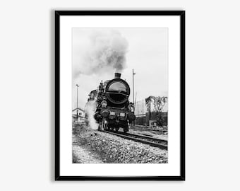 Steam Locomotive Poster Instant Download,Vintage Train Print,Black and White Vintage Wall Art,Rustic Home Decor,Office Wall Art,Travel Photo