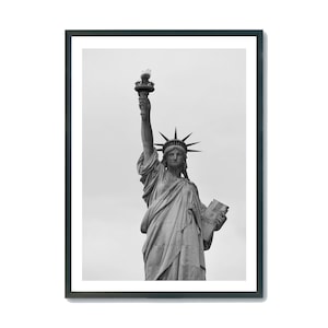 The Statue of Liberty Print,New York Print,Digital Download,New York Poster,United State Travel Photography,Black&wihte,Printable Wall Art