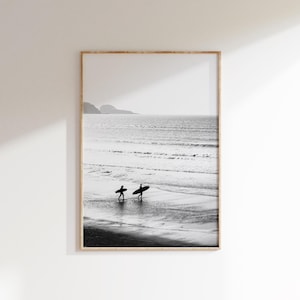 Surfers On The Beach Print Digital Download,Black and White Surf Poster,Coastal Art Print,Beach Wall Art,Beach Home Decor,Modern Ocean Art