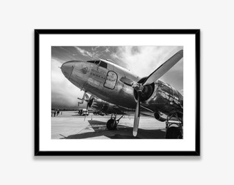 Airplane Propeller Poster Instant Download,Black and White Airplane Wall Art,Office Wall Art,Airplane Print,Aircraft Poster,Modern Wall Art