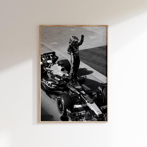 Max Verstappen Poster mural sur toile pour chambre à coucher Motif pilote de course Formule 1 60 x 90 cm Max Verstappen Poster mural sur toile pour chambre à coucher Motif pilote de course Formule 1 60 x 90 cm