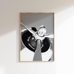 Printable Airplane Propeller Poster Instant Download,Airplane Photo Print,Aircraft Propeller Wall Art,Airplane Wall Art,Airplane Wall Decor