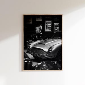 Póster de Aston Martin DB6, póster de coche clásico en blanco y negro, descarga instantánea de impresión de Aston Martin, arte de pared de coches clásicos, coches legendarios, decoración de pared