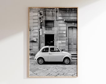 Lámina vintage del Fiat 500: Escena callejera italiana, póster de coche clásico (descarga digital)