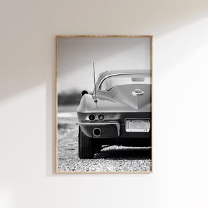 Póster digital de Chevrolet Corvette Stingray 1964, impresión de vista posterior de un Corvette antiguo, póster de coche antiguo, coches deportivos clásicos, blanco y negro
