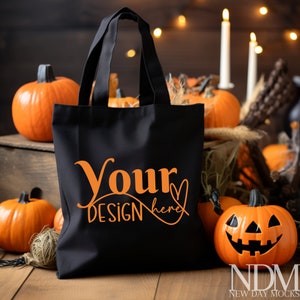 黒のハロウィントートバッグのモックアップ。ハロウィンのモックアップ。黒のトートバッグのモックアップ、トリックオアトリートのトートバッグのモックアップ