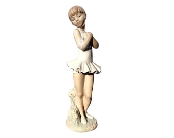 Tall Nao/Lladro porcelain figurine, ballerina