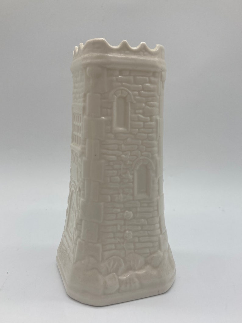 BELLEEK Signed 1998 Tomond Tower Vase Limited Edition Fine Parian Porcelain Ireland zdjęcie 4