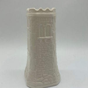 BELLEEK Signé 1998 Tomond Tower Vase Édition Limitée Fine Porcelaine De Parian Irlande image 1