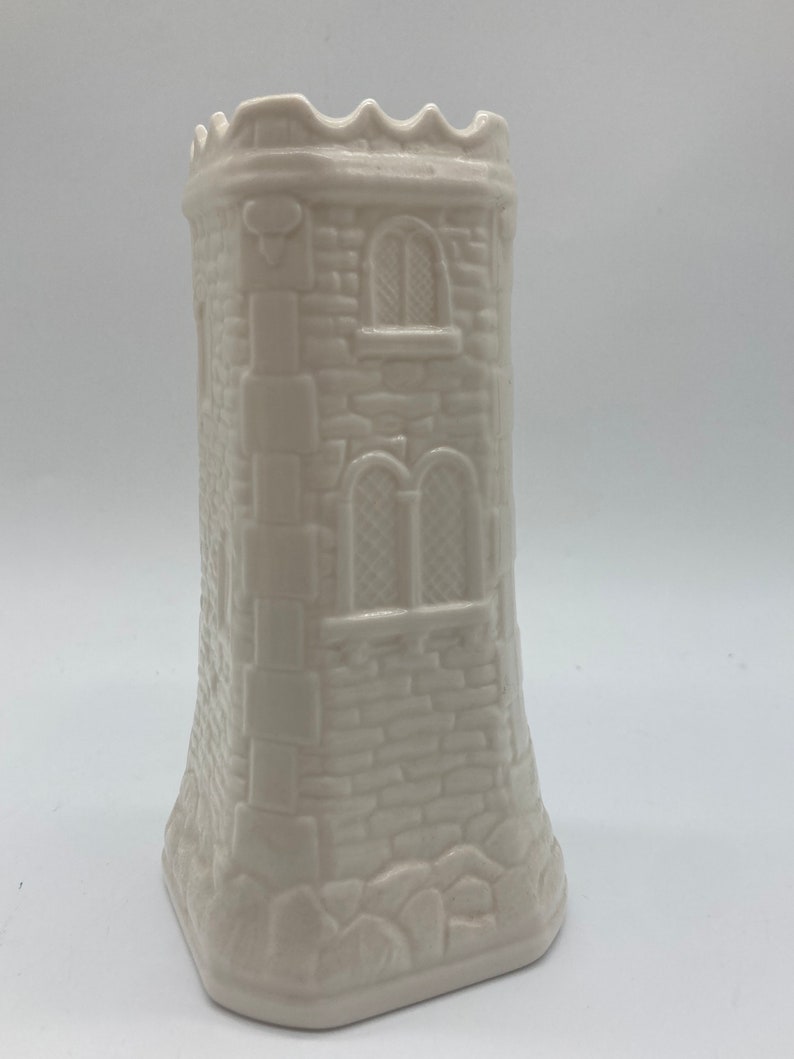 BELLEEK Signed 1998 Tomond Tower Vase Limited Edition Fine Parian Porcelain Ireland zdjęcie 3