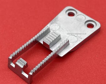 Toyota Feed Dog SE13 / RS2000 – Replacement Feed Dog for Toyota Sewing Machines