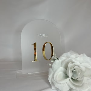 Frosted Acrylic Arch Table Numbers with 3D Gold Mirror - Frosted Acrylic Sign - Arch Table Numbers - Wedding Table Decor - Wedding Signage